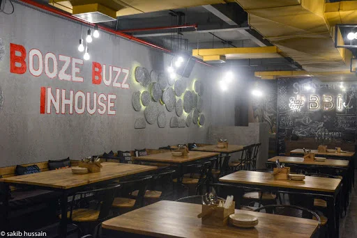 Booze Buzz Inhouse, Chandrasekharpur, Bhubaneswar